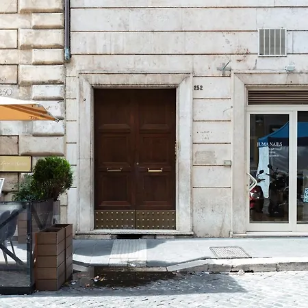 Deza Ripetta Serendipity, Rebirth And Apartament *